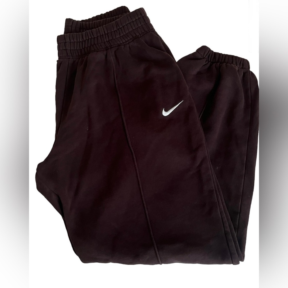 Womens Nike Trend Essential Fleece Pants